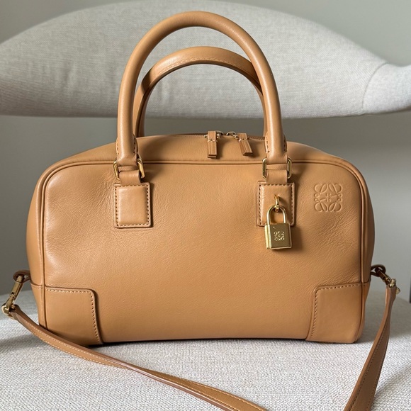 Loewe Retail-$3450 Amazona 23 Leather Bowling Bag in Warm Desert -good condition - Picture 5 of 16